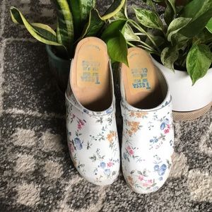Floral Swedish Clogs